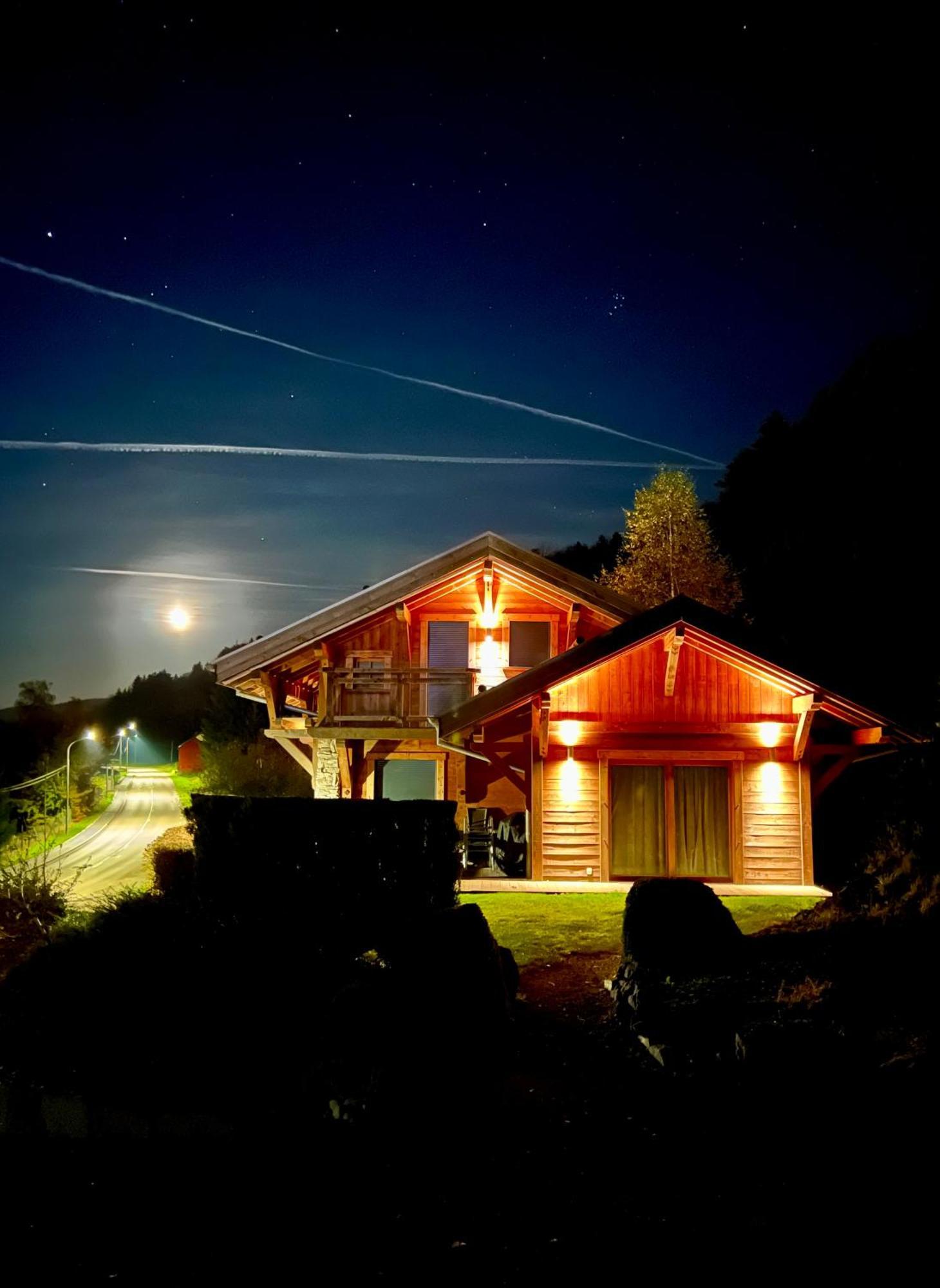 Logis Hotel, Chalets Et Restaurant Les Chatelmines La Bresse Exterior photo